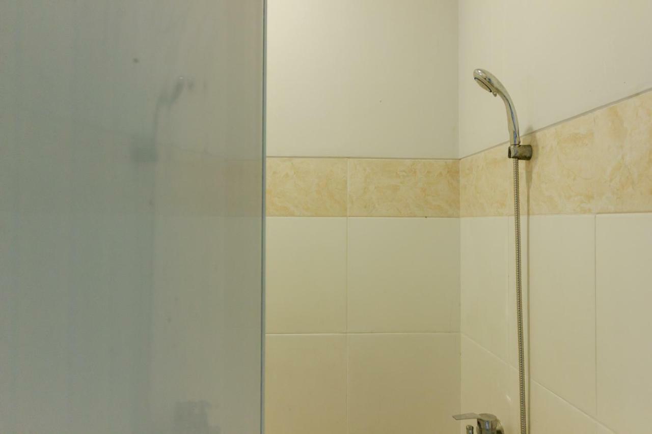 Reddoorz Syariah Near Pondok Indah Mall 3 Джакарта Экстерьер фото